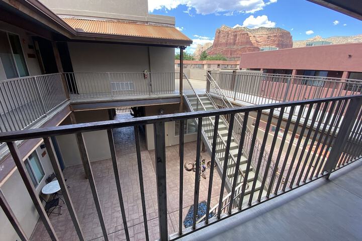 Hotel Exterior 54 of 60