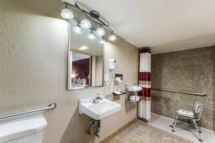 Room 7 of 22