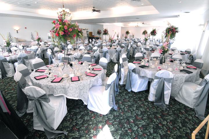 Ballroom/Hall 31 of 68