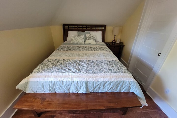 Room 47 of 49