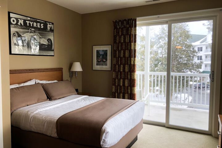 Room 25 of 34