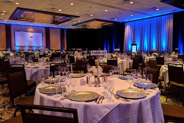 Crowne Plaza Knoxville Downtown University by IHG