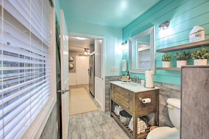 Happy Trails Hideout w / New Bunk House & Hot Tub!
