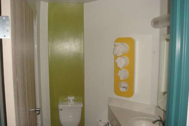 Room 14 of 29