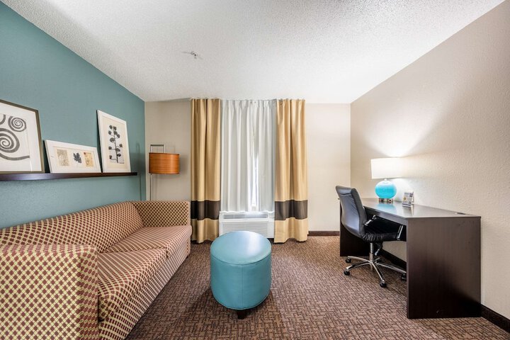Room 21 of 53
