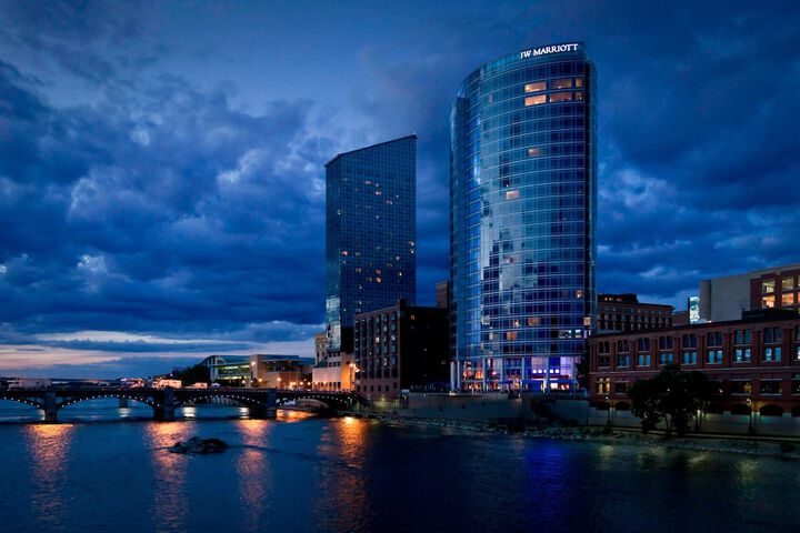 Hotel 2 of 150