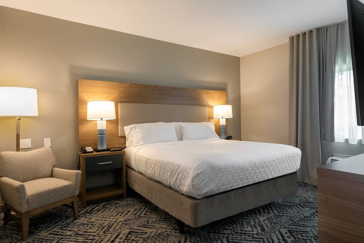 Room 35 of 40