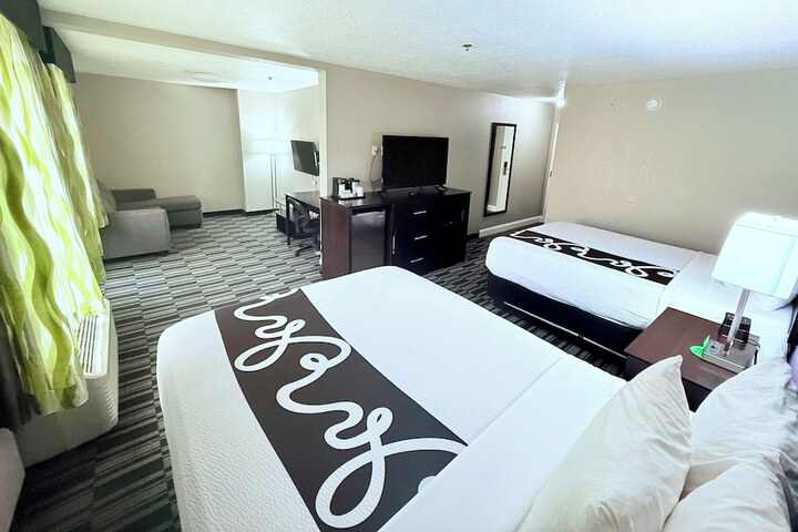 Room 17 of 50
