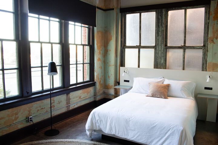Room 16 of 52