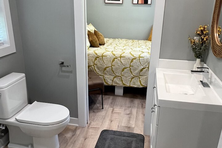 Room 40 of 65