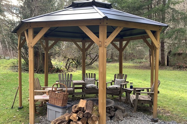 Mountain Meadows Inn