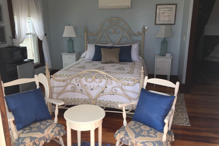 Room 22 of 40