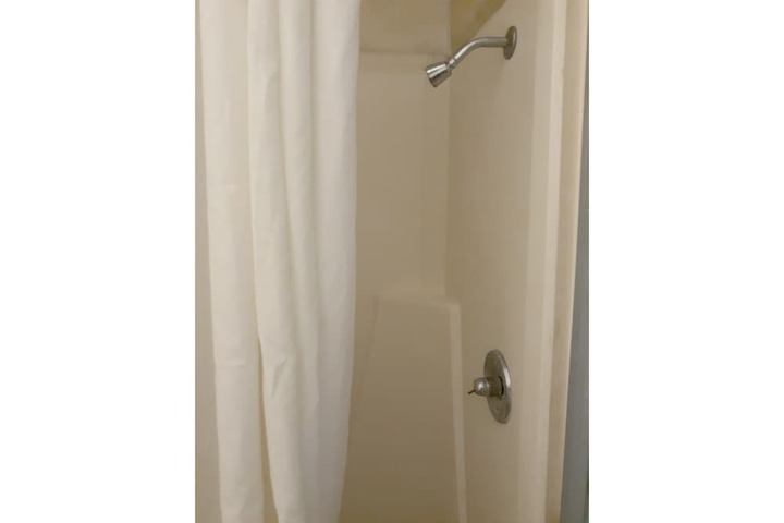 Room 16 of 28