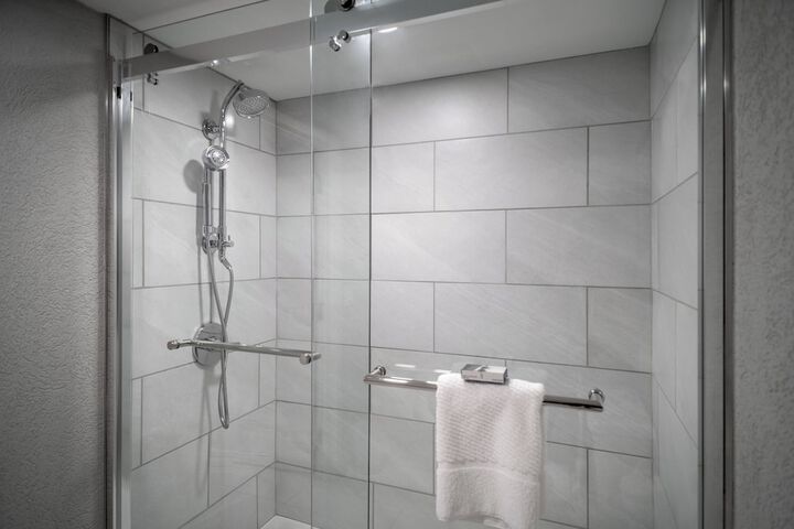 Room 15 of 29
