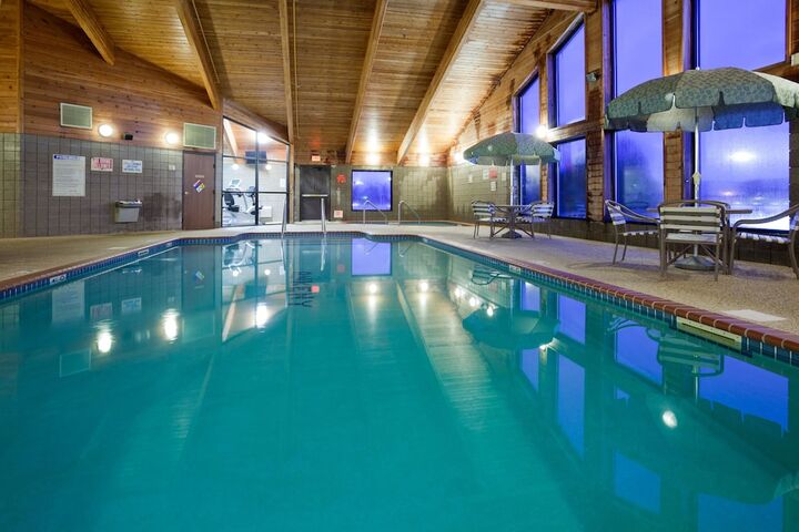 Pool 4 of 70