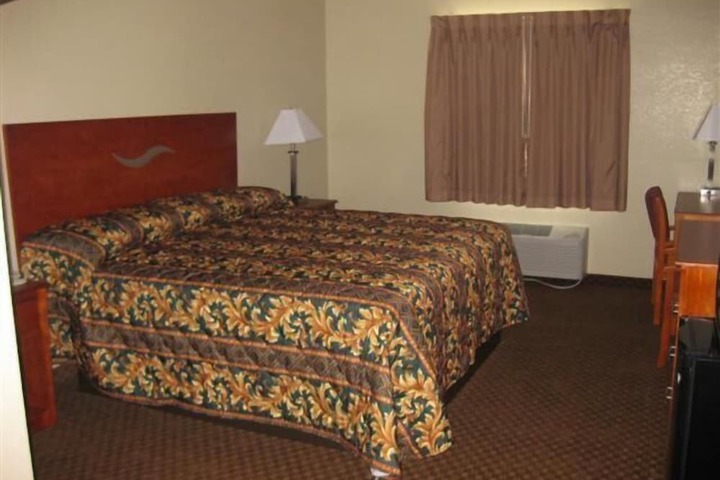 Room 14 of 22
