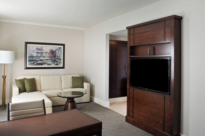 Room 29 of 102