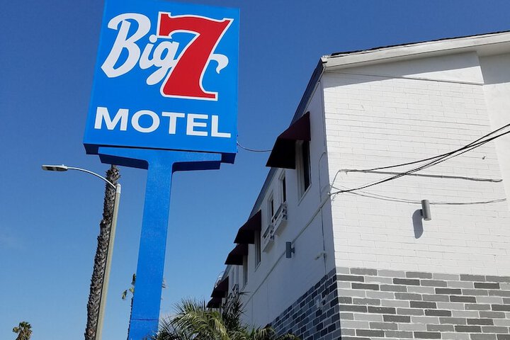 Hotel 2 of 31