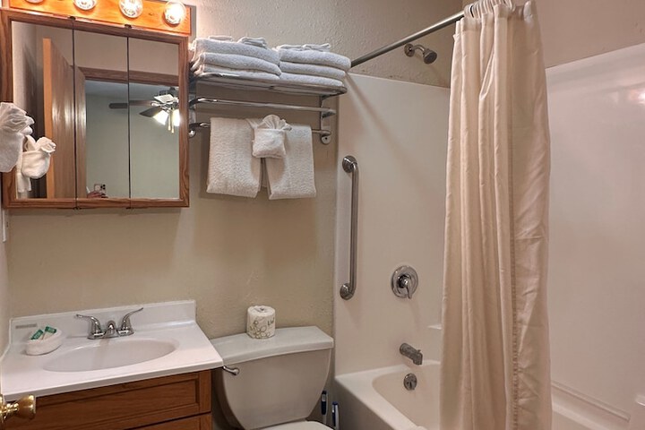 Room 92 of 299