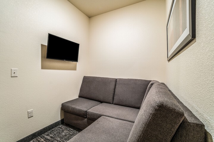 Room 49 of 75