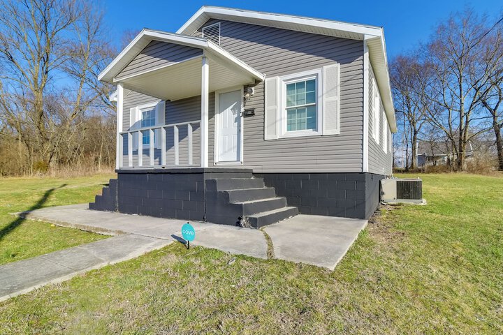Walkable Hopkinsville Home w / Yard!