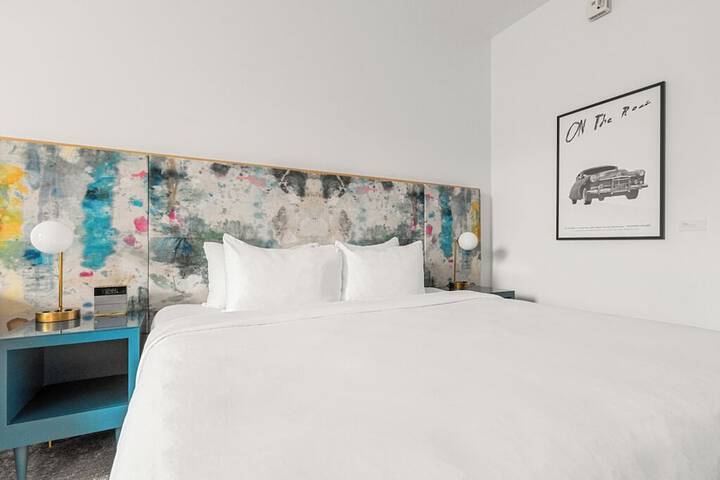 Room 70 of 164