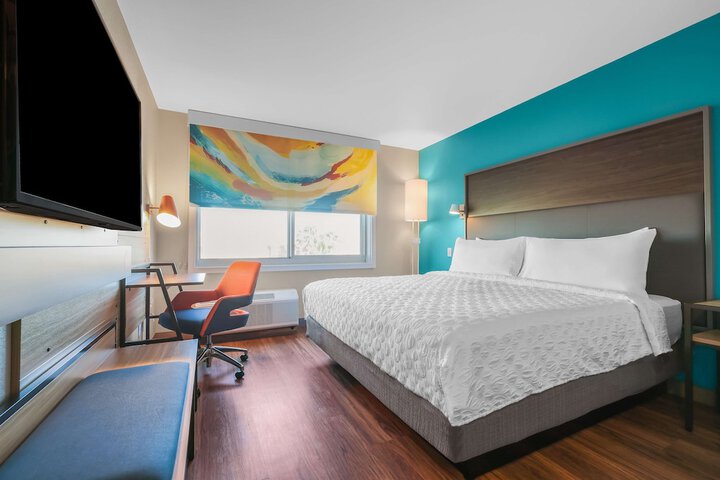 Room 25 of 41