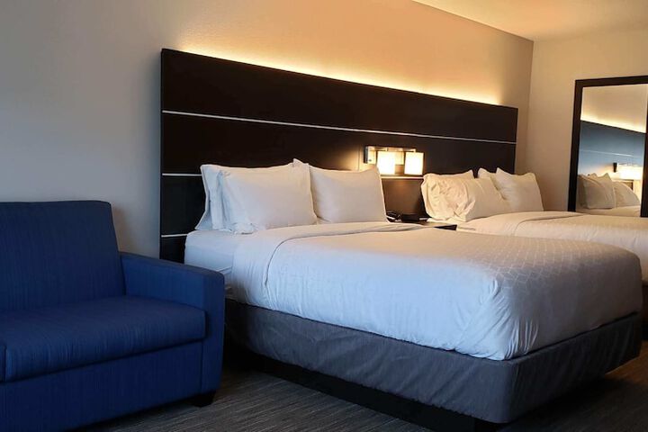 Holiday Inn Express & Suites Hood River by IHG