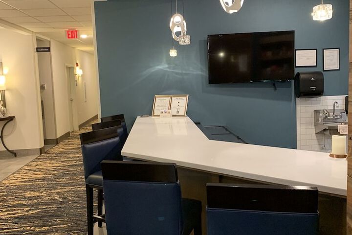 Little Crow Hotel & Conference Trademark by Wyndham