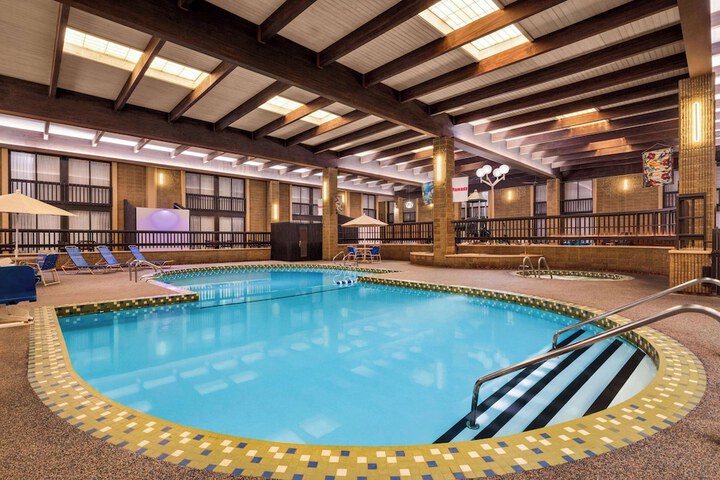 Pool 6 of 65
