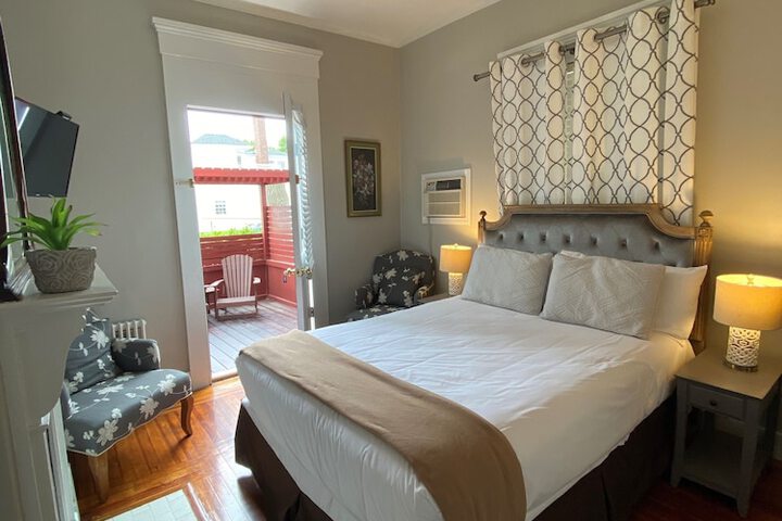 Room 92 of 183