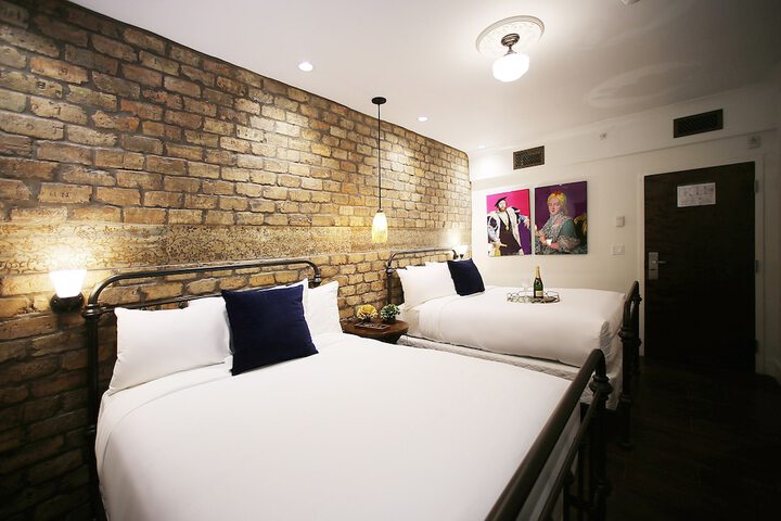 Room 50 of 115
