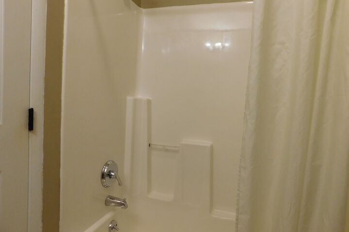 Room 51 of 188