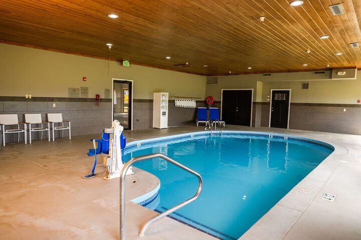 Pool 6 of 60