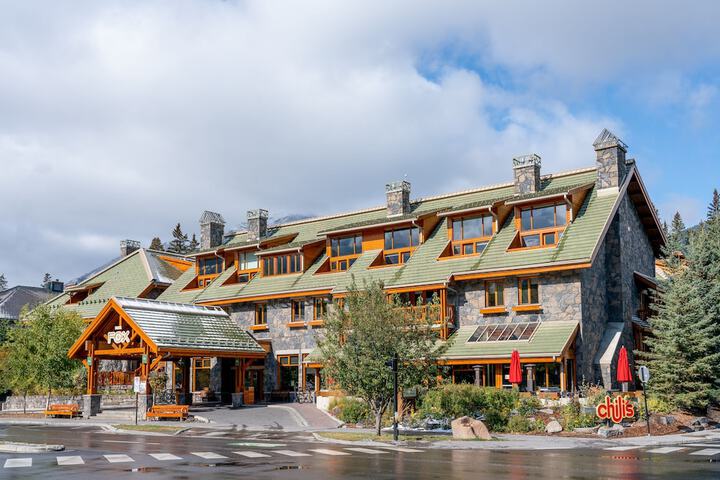 Hotel 7 of 115