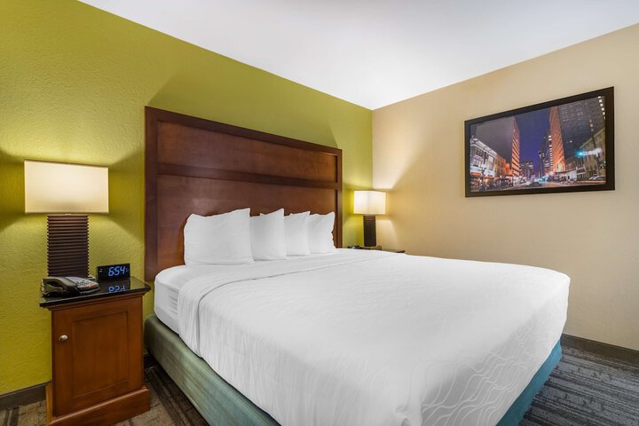 Room 14 of 35