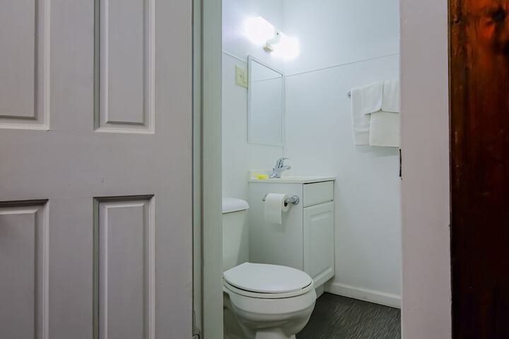 Hotel O Markham IL near Harvey / Tinley Park