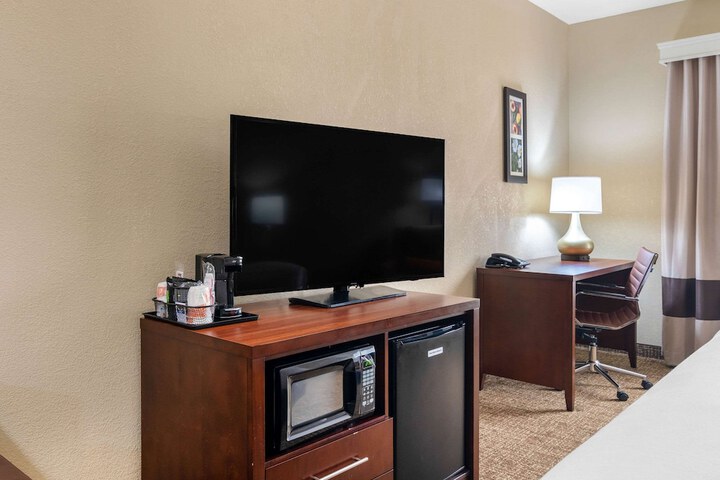 Room 25 of 31