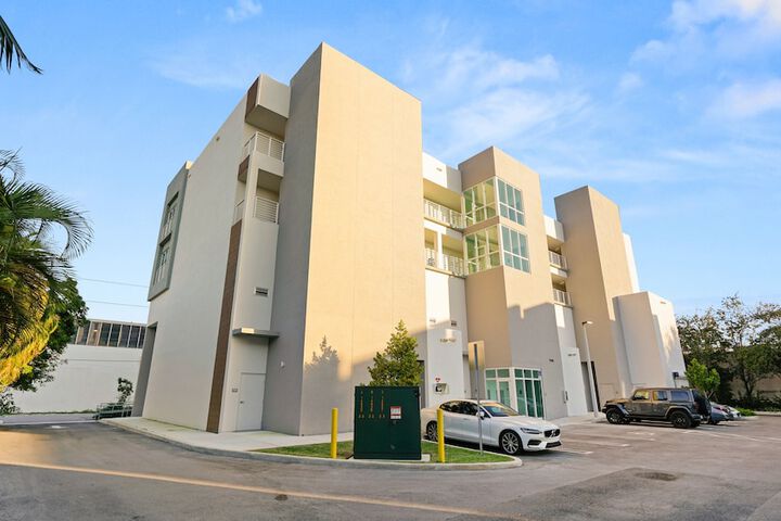 Lofts of Aventura