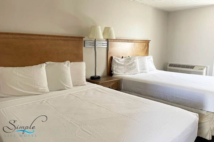 Room 7 of 33