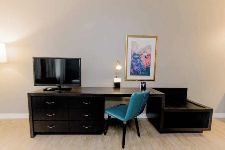 Room 18 of 61