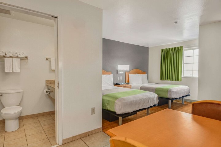 Studio 6 Opelika AL - Auburn Al