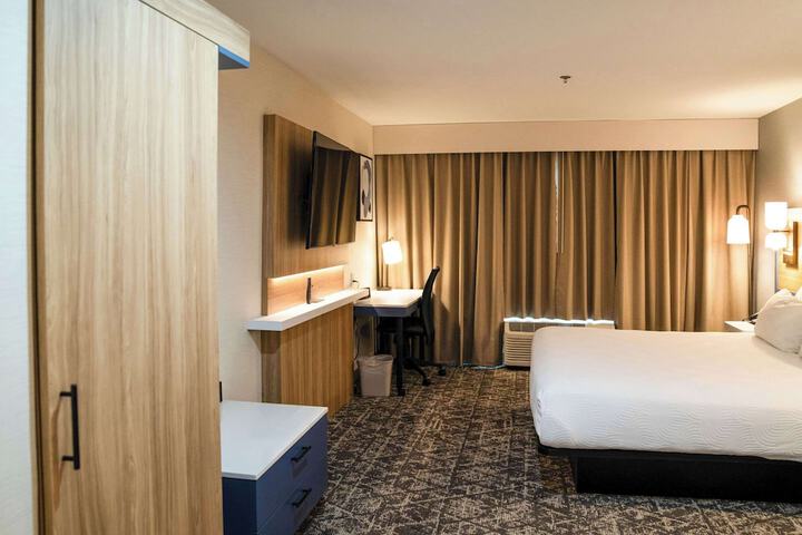Room 20 of 21