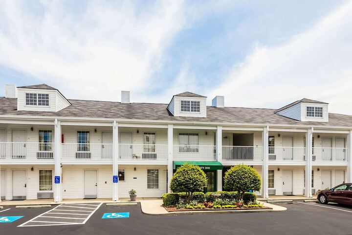 Hotel 3 of 39