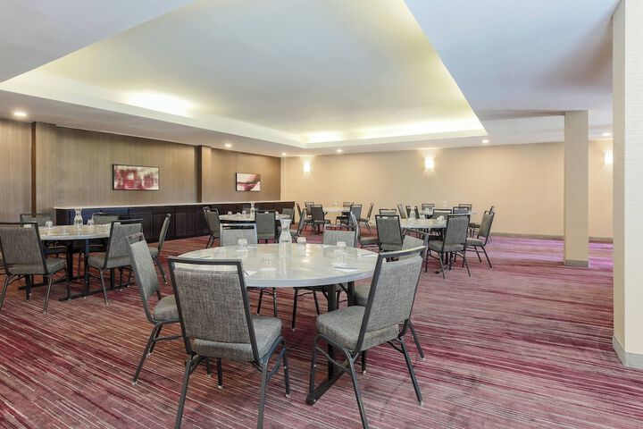 Courtyard by Marriott Monroe Airport