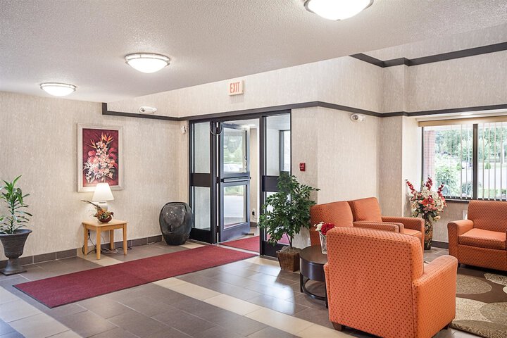 Hotel Interior 9 of 41