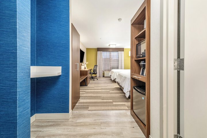 Room 264 of 348