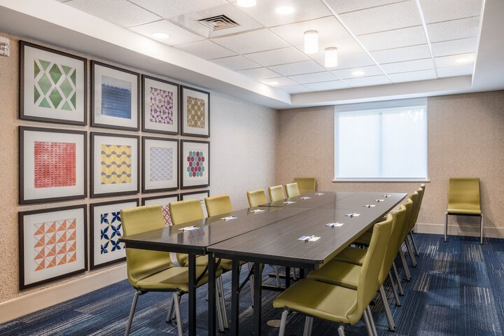 Holiday Inn Express Hotel & Suites BEAUMONT NW by IHG