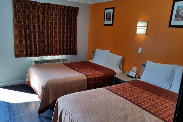 Room 17 of 45