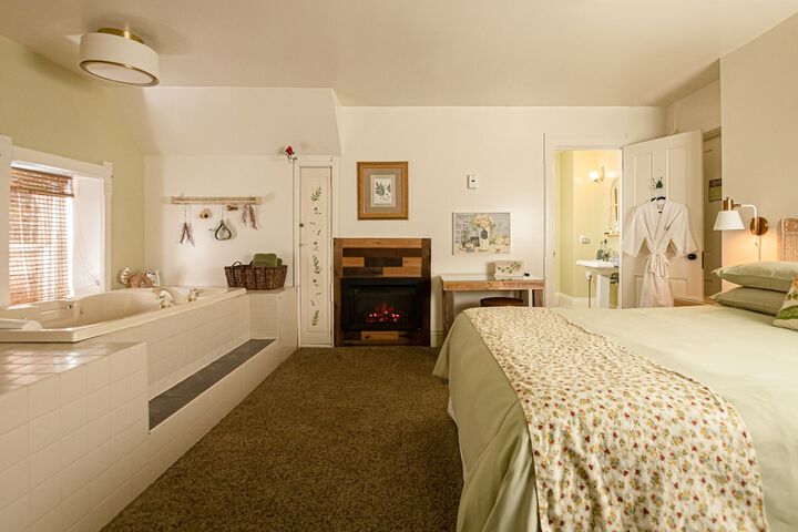 Room 26 of 47